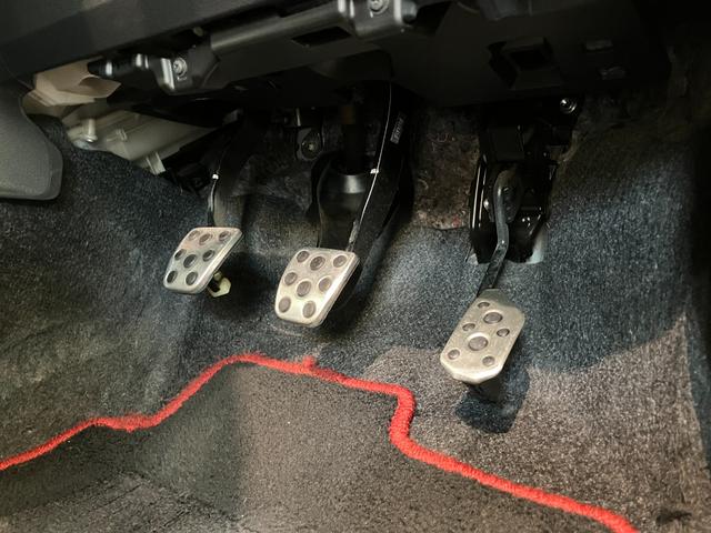 ヴィッツＲＳ　Ｇ’ｓスマートパッケージ　５ＭＴ　ＨＩＤ　車検整備付５ＭＴ　Ｇ’ｓ専用シート　Ｇ’ｓ専用アルミ　フルセグナビ　ＤＶＤ再生　Ｂｌｕｅｔｏｏｔｈ　ＥＴＣ車載器　ＨＩＤライト　オートエアコン　オートライト　電動格納式ドアミラー　スマートキー（滋賀県）の中古車