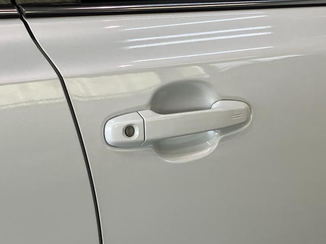 Ｃ−ＨＲＧ　モデリスタエアロ　ワンセグナビ　バックカメラ　車検整備付トヨタセーフティセンス　コーナーセンサー　ワンセグナビ　バックカメラ　Ｂｌｕｅｔｏｏｔｈ　ＥＴＣ　ＬＥＤヘッド　オートエアコン　オートライト　クルーズコントロール　スマートキー（滋賀県）の中古車