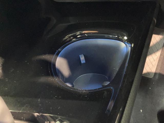 Ｃ−ＨＲＧ　モデリスタエアロ　ワンセグナビ　バックカメラ　車検整備付トヨタセーフティセンス　コーナーセンサー　ワンセグナビ　バックカメラ　Ｂｌｕｅｔｏｏｔｈ　ＥＴＣ　ＬＥＤヘッド　オートエアコン　オートライト　クルーズコントロール　スマートキー（滋賀県）の中古車