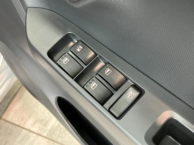 ミライースＬ　ＳＡ３　ＣＤステレオ　オートライト　キーレスエントリー衝突被害軽減ブレーキ　コーナーセンサー　バックカメラ（ナビ装着時用）　ＣＤステレオ　オートライト　マニュアルエアコン　マニュアルレベリング　キーレスエントリー　エコアイドル　セキュリティアラーム（滋賀県）の中古車