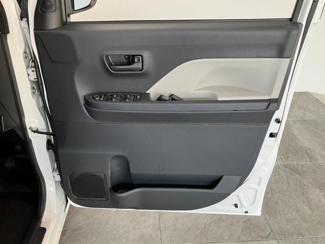 タントＸ　左側電動スライドドア　スマートキー　届出済未使用車衝突被害軽減ブレーキ　コーナーセンサー　バックカメラ（ナビ装着時用）　左側電動スライドドア　前席シートヒーター　電動パーキングブレーキ　ＬＥＤ　オートライト　オートエアコン　スマートキー　エコアイドル（滋賀県）の中古車