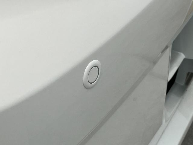 タントＸ　９型ディスプレイオーディオ　フルセグ　届出済未使用車衝突被害軽減ブレーキ　コーナーセンサー　９型ディスプレイオーディオ　Ｂｌｕｅｔｏｏｔｈ　ＵＳＢ　バックカメラ　左側電動スライドドア　前席シートヒーター　ＬＥＤ　オートライト　スマートキー　エコアイドル（滋賀県）の中古車
