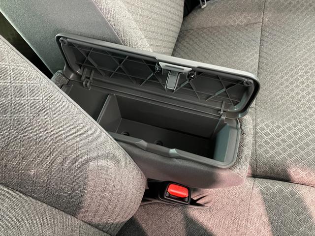 タントＸ　９型ディスプレイオーディオ　フルセグ　届出済未使用車衝突被害軽減ブレーキ　コーナーセンサー　９型ディスプレイオーディオ　Ｂｌｕｅｔｏｏｔｈ　ＵＳＢ　バックカメラ　左側電動スライドドア　前席シートヒーター　ＬＥＤ　オートライト　スマートキー　エコアイドル（滋賀県）の中古車