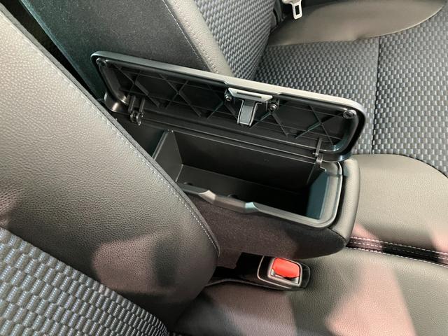 タントカスタムＸ　９型ディスプレイオーディオ　届出済未使用車衝突被害軽減ブレーキ　コーナーセンサー　９型ディスプレイオーディオ　フルセグ　Ｂｌｕｅｔｏｏｔｈ　ＵＳＢ　バックカメラ　両側電動スライドドア　前席シートヒーターＬＥＤ　スマートキー　エコアイドル（滋賀県）の中古車