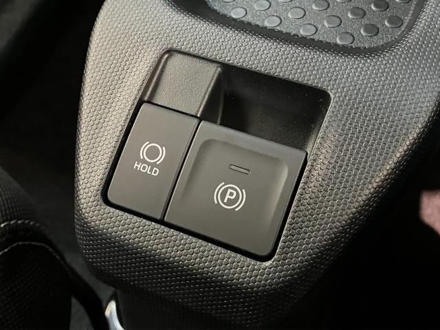 タフトＧダーククロムベンチャー　クルコン　ＬＥＤ　届出済未使用車衝突被害軽減ブレーキ　コーナーセンサー　バックカメラ（ナビ装着時用）　前席シートヒーター　電動パーキング　スカイフィールトップ　ＬＥＤ　オートライト　オートエアコン　スマートキー　レーダークルコン（滋賀県）の中古車