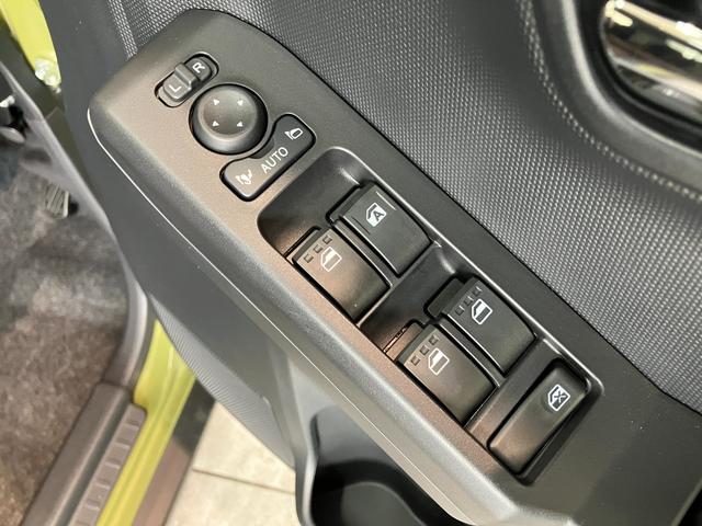 タフトＧダーククロムベンチャー　クルコン　ＬＥＤ　届出済未使用車衝突被害軽減ブレーキ　コーナーセンサー　バックカメラ（ナビ装着時用）　前席シートヒーター　電動パーキング　スカイフィールトップ　ＬＥＤ　オートライト　オートエアコン　スマートキー　レーダークルコン（滋賀県）の中古車