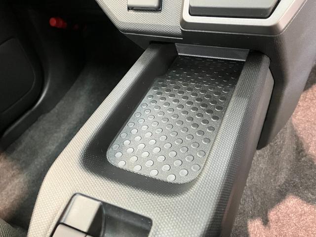 タフトＧダーククロムベンチャー　クルコン　ＬＥＤ　届出済未使用車衝突被害軽減ブレーキ　コーナーセンサー　バックカメラ（ナビ装着時用）　前席シートヒーター　電動パーキング　スカイフィールトップ　ＬＥＤ　オートライト　オートエアコン　スマートキー　レーダークルコン（滋賀県）の中古車