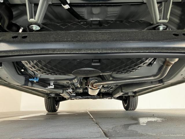 タフトＧダーククロムベンチャー　クルコン　ＬＥＤ　届出済未使用車衝突被害軽減ブレーキ　コーナーセンサー　バックカメラ（ナビ装着時用）　前席シートヒーター　電動パーキング　スカイフィールトップ　ＬＥＤ　オートライト　オートエアコン　スマートキー　レーダークルコン（滋賀県）の中古車