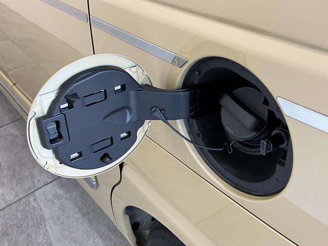 ムーヴキャンバスセオリーＧ　両側電動スライドドア　ＬＥＤ　届出済未使用車衝突被害軽減ブレーキ　コーナーセンサー　バックカメラ（ナビ装着時用）　両側電動スライドドア　前席シートヒーター　電動パーキングブレーキ　ＬＥＤ　オートライト　オートエアコン　スマートキー　エコアイドル（滋賀県）の中古車