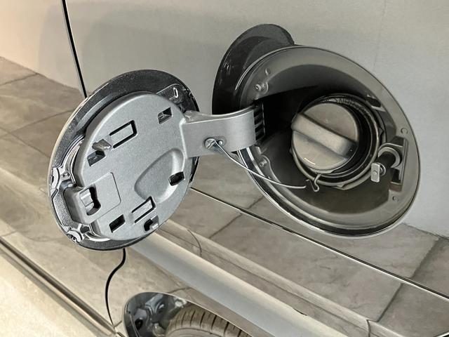 タントカスタムＸ　両側電動スライドドア　ＬＥＤ　届出済未使用車衝突被害軽減ブレーキ　コーナーセンサー　バックカメラ（ナビ装着時用）　両側電動スライドドア　前席シートヒーター　電動パーキングブレーキ　ＬＥＤ　オートライト　オートエアコン　スマートキー　エコアイドル（滋賀県）の中古車