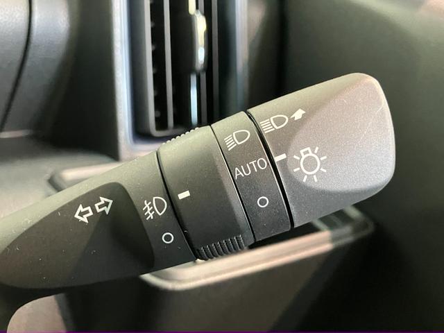 タントカスタムRS 9型ディスプレイオーディオ 届出済未使用車衝突被害軽減ブレーキ コーナーセンサー ターボ 9型ディスプレイオーディオ フルセグ Bluetooth USB バックカメラ 両側電動パワスラ 前席シートヒーター LED スマートキー(滋賀県)の中古車