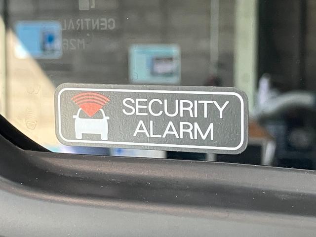 タフトＧダーククロムベンチャー　レーダークルコン　届出済未使用車衝突被害軽減ブレーキ　コーナーセンサー　バックカメラ（ナビ装着時用）　前席シートヒーター　電動パーキング　スカイフィールトップ　ＬＥＤ　オートライト　クルーズコントロール　スマートキー　エコアイドル（滋賀県）の中古車
