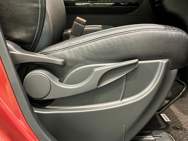 タントカスタムＸ　両側電動スライドドア　シートヒーター衝突被害軽減ブレーキ　コーナーセンサー　パノラマカメラ（ナビ装着時用）　両側電動スライドドア　前席シートヒーター　ＬＥＤヘッド　オートライト　オートエアコン　スマートキー　エコアイドル（滋賀県）の中古車