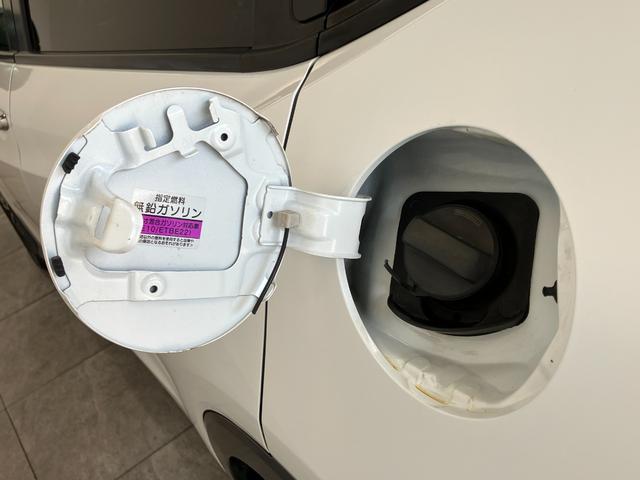 ヴェゼルＳ　ワンセグナビ　バックカメラ　ドラレコ　車検整備付追突被害軽減ブレーキ　ワンセグナビ　バックカメラ　ＤＶＤ　Ｂｌｕｅｔｏｏｔｈ　ドラレコ　クルーズコントロール　シートヒーター　パドルシフト　ＬＥＤ　オートライト　オートエアコン　スマートキー（滋賀県）の中古車