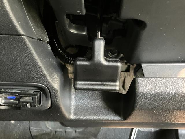 ヴェゼルＳ　ワンセグナビ　バックカメラ　ドラレコ　車検整備付追突被害軽減ブレーキ　ワンセグナビ　バックカメラ　ＤＶＤ　Ｂｌｕｅｔｏｏｔｈ　ドラレコ　クルーズコントロール　シートヒーター　パドルシフト　ＬＥＤ　オートライト　オートエアコン　スマートキー（滋賀県）の中古車