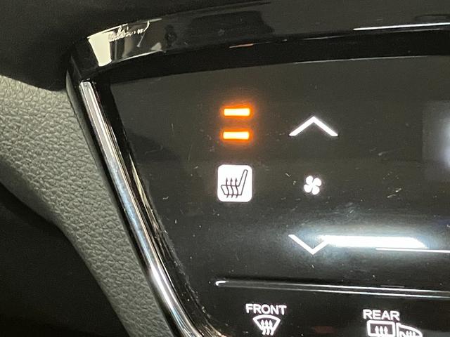 ヴェゼルＳ　ワンセグナビ　バックカメラ　ドラレコ　車検整備付追突被害軽減ブレーキ　ワンセグナビ　バックカメラ　ＤＶＤ　Ｂｌｕｅｔｏｏｔｈ　ドラレコ　クルーズコントロール　シートヒーター　パドルシフト　ＬＥＤ　オートライト　オートエアコン　スマートキー（滋賀県）の中古車