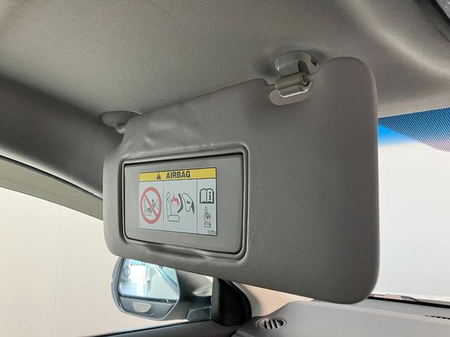 ヴェゼルＳ　ワンセグナビ　バックカメラ　ドラレコ　車検整備付追突被害軽減ブレーキ　ワンセグナビ　バックカメラ　ＤＶＤ　Ｂｌｕｅｔｏｏｔｈ　ドラレコ　クルーズコントロール　シートヒーター　パドルシフト　ＬＥＤ　オートライト　オートエアコン　スマートキー（滋賀県）の中古車