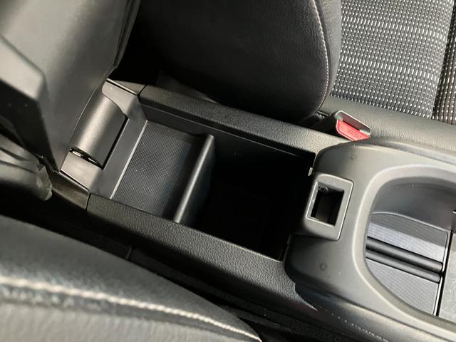 ヴェゼルＳ　ワンセグナビ　バックカメラ　ドラレコ　車検整備付追突被害軽減ブレーキ　ワンセグナビ　バックカメラ　ＤＶＤ　Ｂｌｕｅｔｏｏｔｈ　ドラレコ　クルーズコントロール　シートヒーター　パドルシフト　ＬＥＤ　オートライト　オートエアコン　スマートキー（滋賀県）の中古車