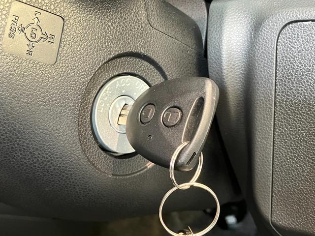 ミライースＬ　ＳＡIII　フルセグナビ　バックカメラ　キーレス衝突被害軽減ブレーキ　　コーナーセンサー　フルセグナビ　バックカメラ　ＤＶＤ再生　Ｂｌｕｅｔｏｏｔｈ　ＵＳＢ　オートライト　マニュアルレベリング　マニュアルエアコン　キーレスエントリー　エコアイドル（滋賀県）の中古車