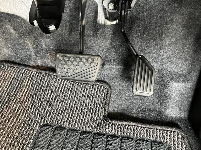 ミライースＬ　ＳＡIII　フルセグナビ　バックカメラ　キーレス衝突被害軽減ブレーキ　　コーナーセンサー　フルセグナビ　バックカメラ　ＤＶＤ再生　Ｂｌｕｅｔｏｏｔｈ　ＵＳＢ　オートライト　マニュアルレベリング　マニュアルエアコン　キーレスエントリー　エコアイドル（滋賀県）の中古車