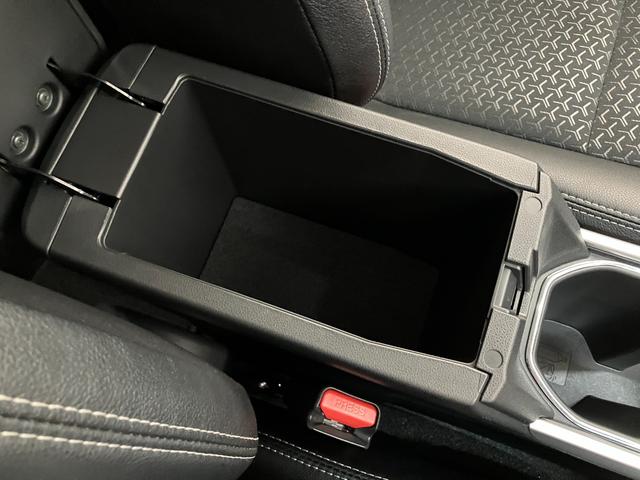 ロッキープレミアムＧ　クルーズコントロール　シートヒーター　ＬＥＤ衝突被害軽減ブレーキ　コーナーセンサー　バックカメラ（ナビ装着時用）　　前席シートヒーター　電動パーキング　クルーズコントロール　ＬＥＤ　オートライト　オートエアコン　スマートキー　エコアイドル（滋賀県）の中古車