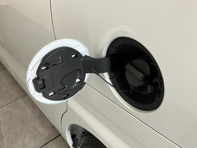 タントＸ　両側電動スライドドア　ＬＥＤライト　届出済未使用車衝突被害軽減ブレーキ　コーナーセンサー　バックカメラ（ナビ装着時用）　両側電動スライドドア　前席シートヒーター　電動パーキングブレーキ　ＬＥＤ　オートライト　オートエアコン　スマートキー　エコアイドル（滋賀県）の中古車