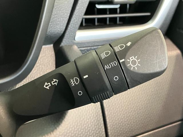 トールカスタムＧ　９型ディスプレイオーディオ　バックカメラ衝突被害軽減ブレーキ　　コーナーセンサー　９型ディスプレイオーディオ　Ｂｌｕｅｔｏｏｔｈ　ＵＳＢ　バックカメラ　レーダークルコン　両側電動スライドドア　ＬＥＤ　オートライト　　スマートキー（滋賀県）の中古車