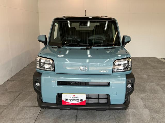 タフトＧ　レーダークルーズコントロール　ＬＥＤ　届出済未使用車衝突被害軽減ブレーキ　コーナーセンサー　クルコン　バックカメラ（ナビ装着時用）　前席シートヒータ　電動パーキング　スカイフィールトップ　ＬＥＤ　オートライト　オートエアコン　スマートキー　エコアイドル（滋賀県）の中古車