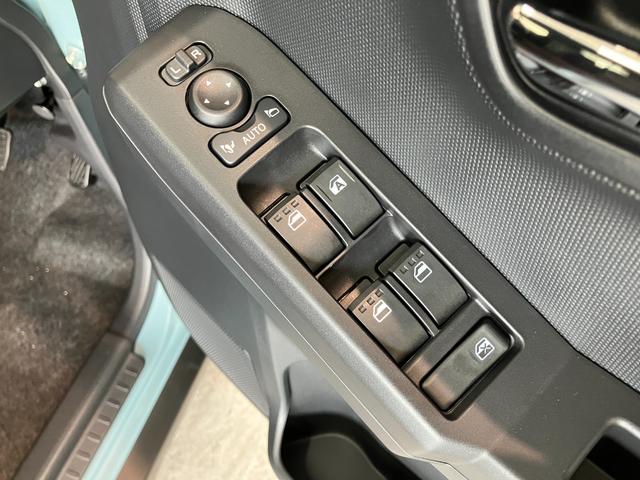 タフトＧ　レーダークルーズコントロール　ＬＥＤ　届出済未使用車衝突被害軽減ブレーキ　コーナーセンサー　クルコン　バックカメラ（ナビ装着時用）　前席シートヒータ　電動パーキング　スカイフィールトップ　ＬＥＤ　オートライト　オートエアコン　スマートキー　エコアイドル（滋賀県）の中古車