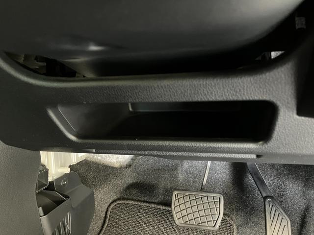 ムーヴキャンバスストライプスＧターボ　フルセグナビ　バックカメラ　クルコン衝突被害軽減ブレーキ　コーナーセンサー　フルセグナビ　バックカメラ　ＤＶＤ再生　Ｂｌｕｅｔｏｏｔｈ　ＵＳＢ　両側電動スライドドア　前席シートヒーター　ＬＥＤ　レーダークルコン　スマートキー（滋賀県）の中古車