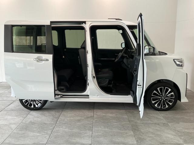 タントカスタムＲＳ　ターボ　両側電動スライドドア　届出済未使用車衝突被害軽減ブレーキ　コーナーセンサー　ターボ　バックカメラ（ナビ装着時用）　両側電動スライドドア　前席シートヒーター　電動パーキングブレーキ　ＬＥＤ　オートエアコン　スマートキー　エコアイドル（滋賀県）の中古車