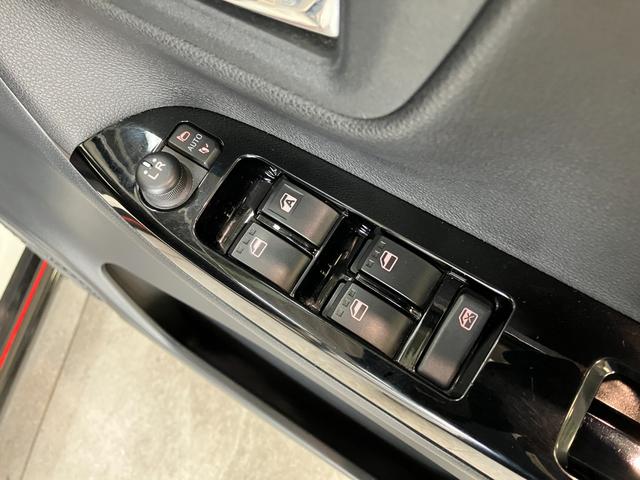キャストスポーツＳＡII　ターボ　フルセグナビ　Ｂカメラ　車検整備付衝突被害軽減ブレーキ　フルセグナビ　バックカメラ　ドラレコ　ＥＴＣ　ＤＶＤ再生　Ｂｌｕｅｔｏｏｔｈ　ＵＳＢ　ＴＶコントロール　シートヒータ　ＭＯＭＯハンドル　パドルシフト　スマートキー　エコアイドル（滋賀県）の中古車