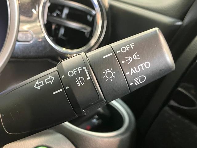 Ｎ−ＢＯＸカスタムＧ　ＳＳパッケージ　ワンセグナビ　バックカメラ　ＨＩＤ追突被害軽減ブレーキ　ワンセグナビ　バックカメラ　ＤＶＤ　両側電動スライドドア　ＨＩＤヘッドライト　オートライト　トップシェイドガラス　オートエアコン　スマートキー　エコアイドル（滋賀県）の中古車