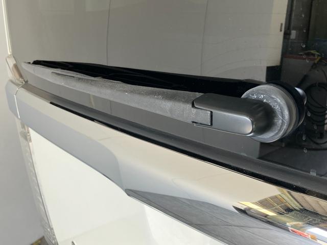 Ｎ−ＢＯＸカスタムＧ　ＳＳパッケージ　ワンセグナビ　バックカメラ　ＨＩＤ追突被害軽減ブレーキ　ワンセグナビ　バックカメラ　ＤＶＤ　両側電動スライドドア　ＨＩＤヘッドライト　オートライト　トップシェイドガラス　オートエアコン　スマートキー　エコアイドル（滋賀県）の中古車