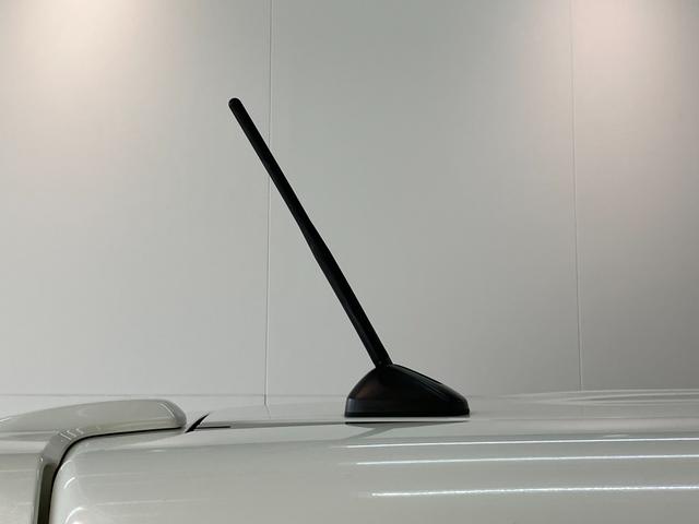 Ｎ−ＢＯＸカスタムＧ　ＳＳパッケージ　ワンセグナビ　バックカメラ　ＨＩＤ追突被害軽減ブレーキ　ワンセグナビ　バックカメラ　ＤＶＤ　両側電動スライドドア　ＨＩＤヘッドライト　オートライト　トップシェイドガラス　オートエアコン　スマートキー　エコアイドル（滋賀県）の中古車