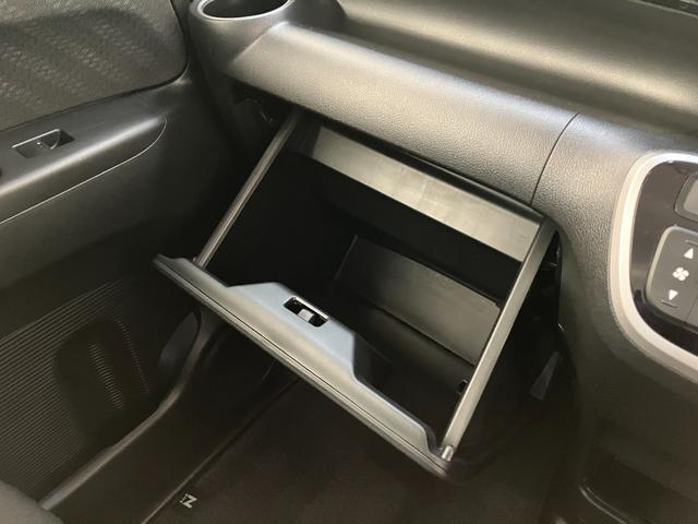 Ｎ−ＢＯＸカスタムＧ　ＳＳパッケージ　ワンセグナビ　バックカメラ　ＨＩＤ追突被害軽減ブレーキ　ワンセグナビ　バックカメラ　ＤＶＤ　両側電動スライドドア　ＨＩＤヘッドライト　オートライト　トップシェイドガラス　オートエアコン　スマートキー　エコアイドル（滋賀県）の中古車