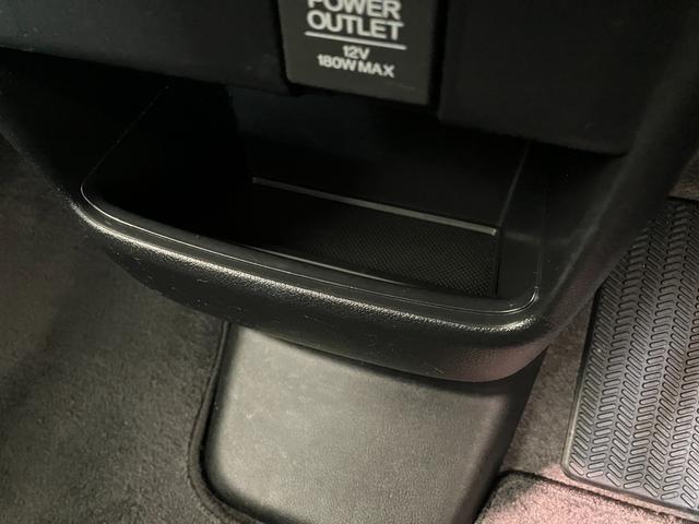 Ｎ−ＢＯＸカスタムＧ　ＳＳパッケージ　ワンセグナビ　バックカメラ　ＨＩＤ追突被害軽減ブレーキ　ワンセグナビ　バックカメラ　ＤＶＤ　両側電動スライドドア　ＨＩＤヘッドライト　オートライト　トップシェイドガラス　オートエアコン　スマートキー　エコアイドル（滋賀県）の中古車