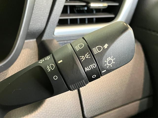 トールカスタムＧターボ　ＳＡ３　９型フルセグナビ　バックカメラ衝突被害軽減ブレーキ　コーナーセンサー　ターボ　９型フルセグナビ　Ｂｌｕｅｔｏｏｔｈ　ＤＶＤ再生　ＵＳＢ　バックカメラ　両側電動スライドドア　クルーズコントロール　ＬＥＤ　スマートキー　エコアイドル（滋賀県）の中古車