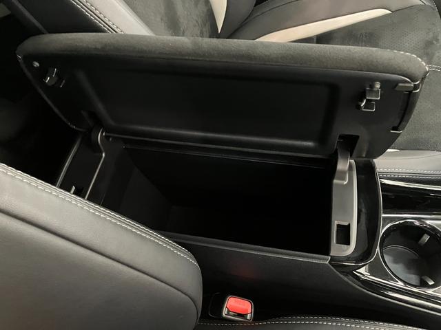 プリウスＰＨＶＳ　ＧＲスポーツ　８型ナビ　バックカメラ　レーダークルコントヨタセーフティセンス　８型フルセグナビ　バックカメラ　ＥＴＣ　ＤＶＤ再生　Ｂｌｕｅｔｏｏｔｈ　ＵＳＢ　シートヒーター　クルーズコントロール　ＬＥＤ　オートライト　オートエアコン　スマートキー（滋賀県）の中古車
