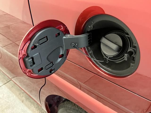 タントＸ　左側電動スライドドア　ＬＥＤヘッド　届出済未使用車衝突被害軽減ブレーキ　コーナーセンサー　バックカメラ（ナビ装着時用）　左側電動スライドドア　前席シートヒーター　電動パーキングブレーキ　ＬＥＤ　オートライト　オートエアコン　スマートキー　エコアイドル（滋賀県）の中古車