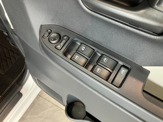 タントＸ　９型ディスプレイオーディオ　前席シートヒーター　ＬＥＤ衝突被害軽減ブレーキ　コーナーセンサー　９インチディスプレイオーディオ　フルセグ　Ｂｌｕｅｔｏｏｔｈ　バックカメラ　前席シートヒーター　左側電動スライドドア　ＬＥＤ　スマートキー　エコアイドル（滋賀県）の中古車