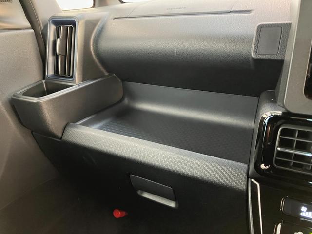 タントカスタムＲＳ　ターボ　前席シートヒーター　届出済未使用車衝突被害軽減ブレーキ　コーナーセンサー　ターボ　バックカメラ（ナビ装着時用）　両側電動スライドドア　前席シートヒーター　電動パーキング　ＬＥＤ　オートライト　オートエアコン　スマートキー　エコアイドル（滋賀県）の中古車