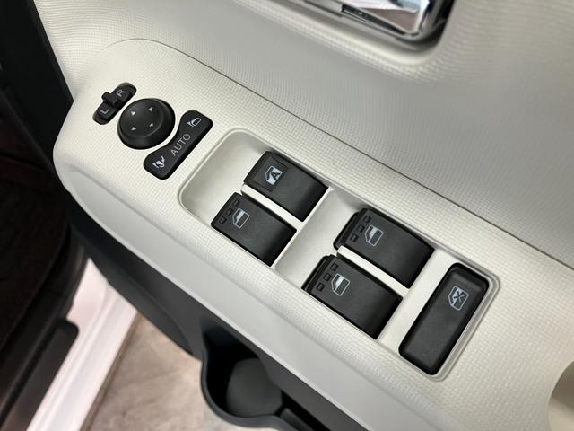 ムーヴキャンバスストライプスＧ　両側電動スライドドア　ＬＥＤ　届出済未使用車衝突被害軽減ブレーキ　コーナーセンサー　バックカメラ（ナビ装着時用）　両側電動スライドドア　前席シートヒーター　電動パーキングブレーキ　ＬＥＤ　オートライト　オートエアコン　スマートキー　エコアイドル（滋賀県）の中古車