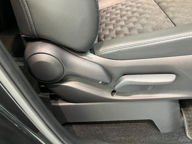 ヴォクシーハイブリッドＳ−Ｚ　１０型ナビ　バックカメラ　車検整備付トヨタセーフティセンス　コーナーセンサー　フルセグナビ　バックカメラ　ＥＴＣ　ドラレコ　Ｂｌｕｅｔｏｏｔｈ　両側電動スライドドア　左側オートステップ　パワーバックドア　シートヒーター　ダブルエアコン（滋賀県）の中古車