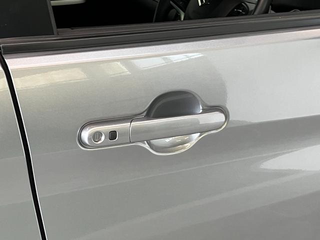 ソリオバンディットハイブリッドＭＶ　８型ナビ　パノラマカメラ　車検整備付衝突被害軽減ブレーキ　バックソナー　８型フルセグナビ　パノラマカメラ　ドラレコ　ＥＴＣ　ＤＶＤ再生　Ｂｌｕｅｔｏｏｔｈ　ＵＳＢ　クルーズコントロール　シートヒーター　パドルシフト　両側電動スライドドア（滋賀県）の中古車