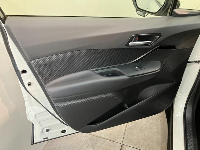 Ｃ−ＨＲＳ−Ｔ　ＬＥＤパッケージ　ターボ　フルセグナビ　車検整備付トヨタセーフティセンス　フルセグナビ　バックカメラ　ドラレコ　ＤＶＤ再生　Ｂｌｕｅｔｏｏｔｈ　クルーズコントロール　ＥＴＣ　ＬＥＤ　電動格納式ミラー　スマートキー　オートエアコン　オートライト（滋賀県）の中古車