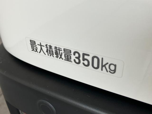 ハイゼットカーゴＤＸ　パートタイム４ＷＤ　コーナーセンサー　キーレス衝突被害軽減ブレーキ　コーナーセンサー　キーレスエントリー　前席パワーウインドウ　ＡＭ／ＦＭステレオ　両側スライドドア　パートタイム４ＷＤ　オートライト　後部プライバシーガラス　マニュアルレベリング（滋賀県）の中古車