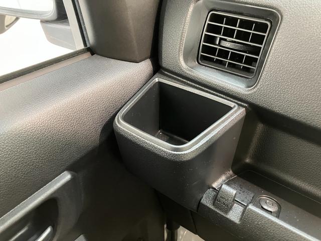 ハイゼットカーゴＤＸ　パートタイム４ＷＤ　コーナーセンサー　キーレス衝突被害軽減ブレーキ　コーナーセンサー　キーレスエントリー　前席パワーウインドウ　ＡＭ／ＦＭステレオ　両側スライドドア　パートタイム４ＷＤ　オートライト　後部プライバシーガラス　マニュアルレベリング（滋賀県）の中古車