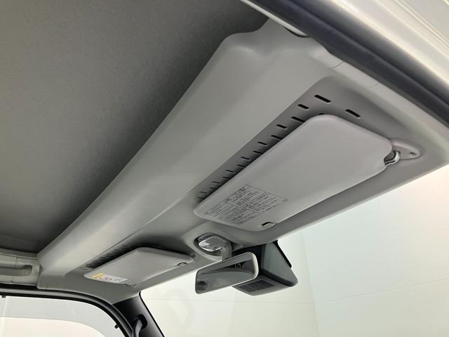 ハイゼットカーゴＤＸ　パートタイム４ＷＤ　コーナーセンサー　キーレス衝突被害軽減ブレーキ　コーナーセンサー　キーレスエントリー　前席パワーウインドウ　ＡＭ／ＦＭステレオ　両側スライドドア　パートタイム４ＷＤ　オートライト　後部プライバシーガラス　マニュアルレベリング（滋賀県）の中古車