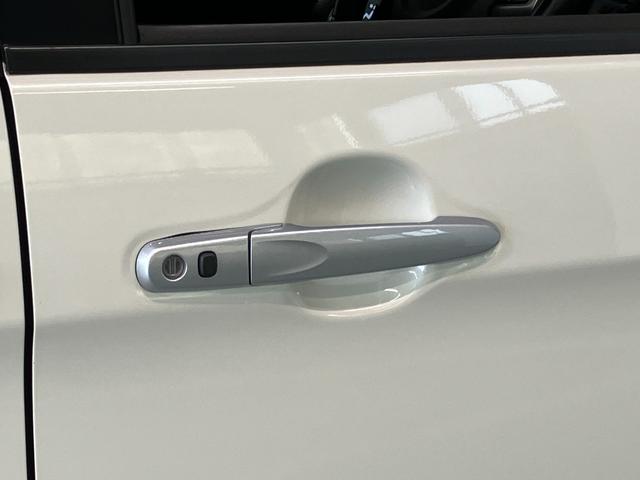トールカスタムＧ　ＳＡ２　フルセグナビ　パノラマカメラ　ＬＥＤ衝突被害軽減ブレーキ　スマアシ２　フルセグナビ　Ｂｌｕｅｔｏｏｔｈ　ＤＶＤ再生　ＵＳＢ　パノラマカメラ　クルーズコントロール　両側電動スライドドア　ＬＥＤ　オートライト　スマートキー　エコアイドル（滋賀県）の中古車